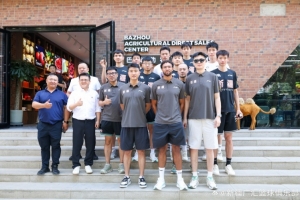 ewc-邂逅梨城——CBA夏季联赛即将在库尔勒市巴音体育馆隆重拉开战幕